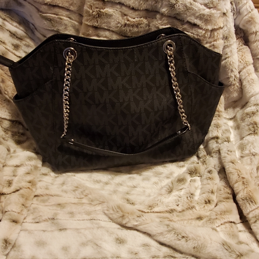 Michael Kors black purse - Picture 2 of 3